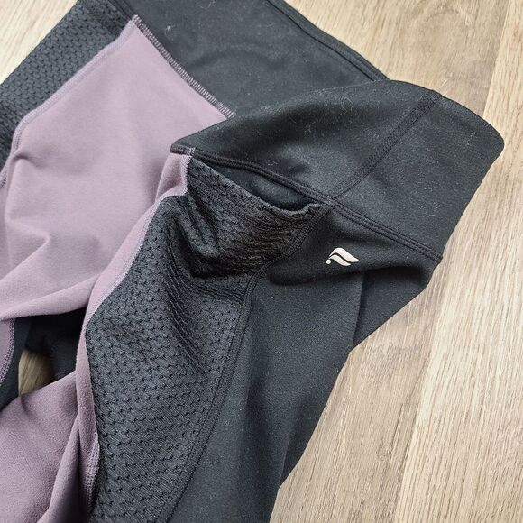 Fabletics Powerhold Side Pockets Leggings size M - Picture 5 of 7